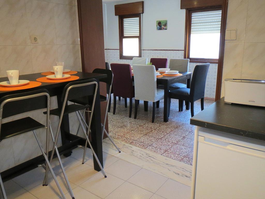 Porto 3 Bedroom Beach Apartment Matosinhos  Eksteriør bilde